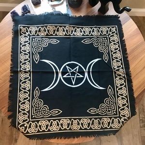 Moon & Pentagram Cloth🌙🖤